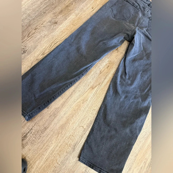 Vintage Jordache • High Rise Straight Jeans - Picture 12 of 13